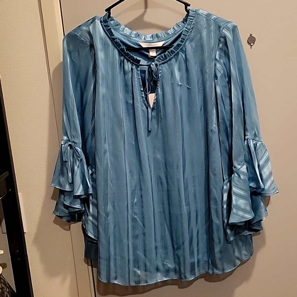 Flowy Blouse, Lauren Conrad, Size Large.